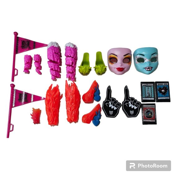 monster high Other - Monster High 20 Piece Accessory Social Chair Student Disembody Mattel Doll Lot
